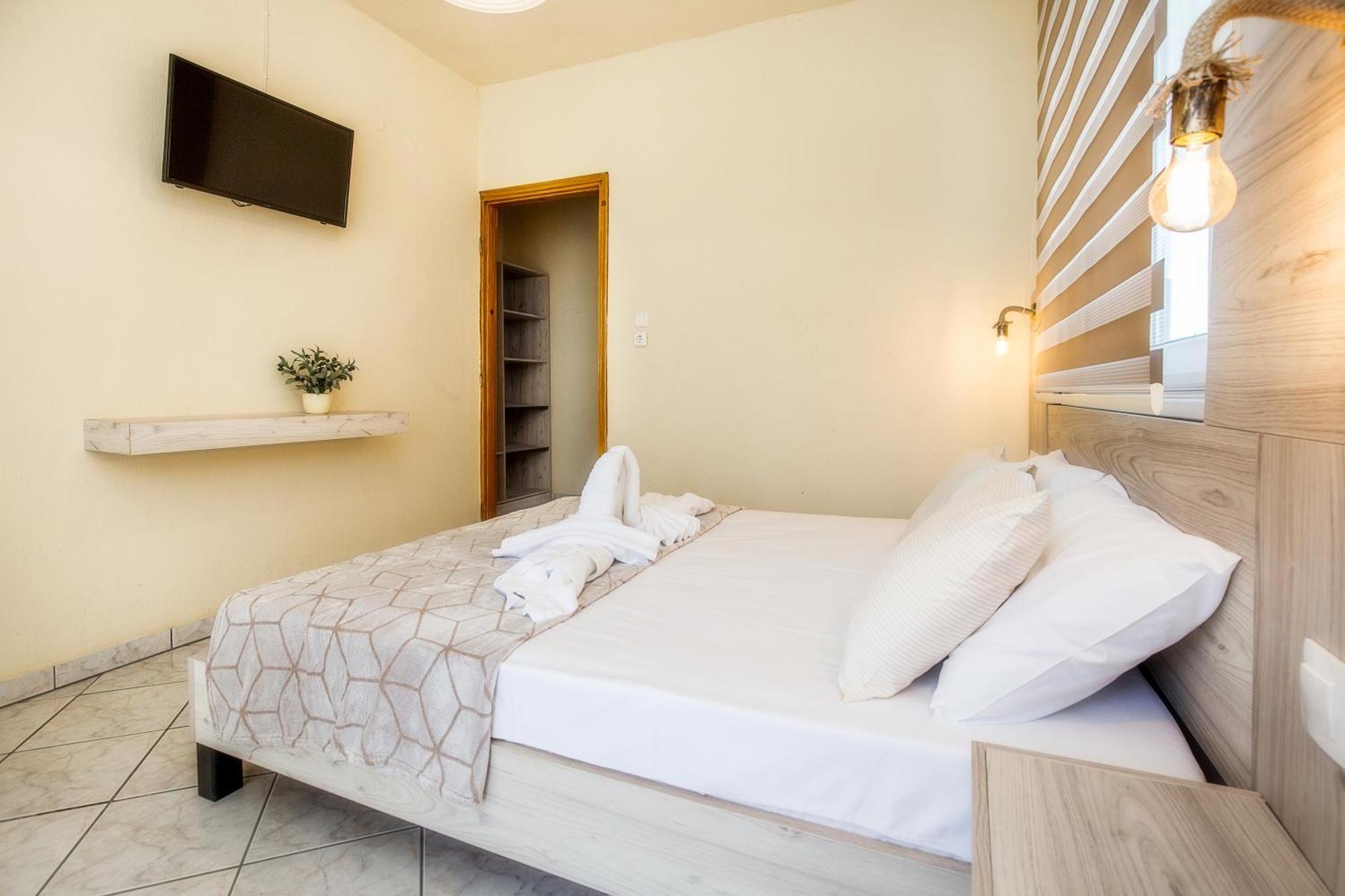 Ianos Apartments Potósz Kültér fotó