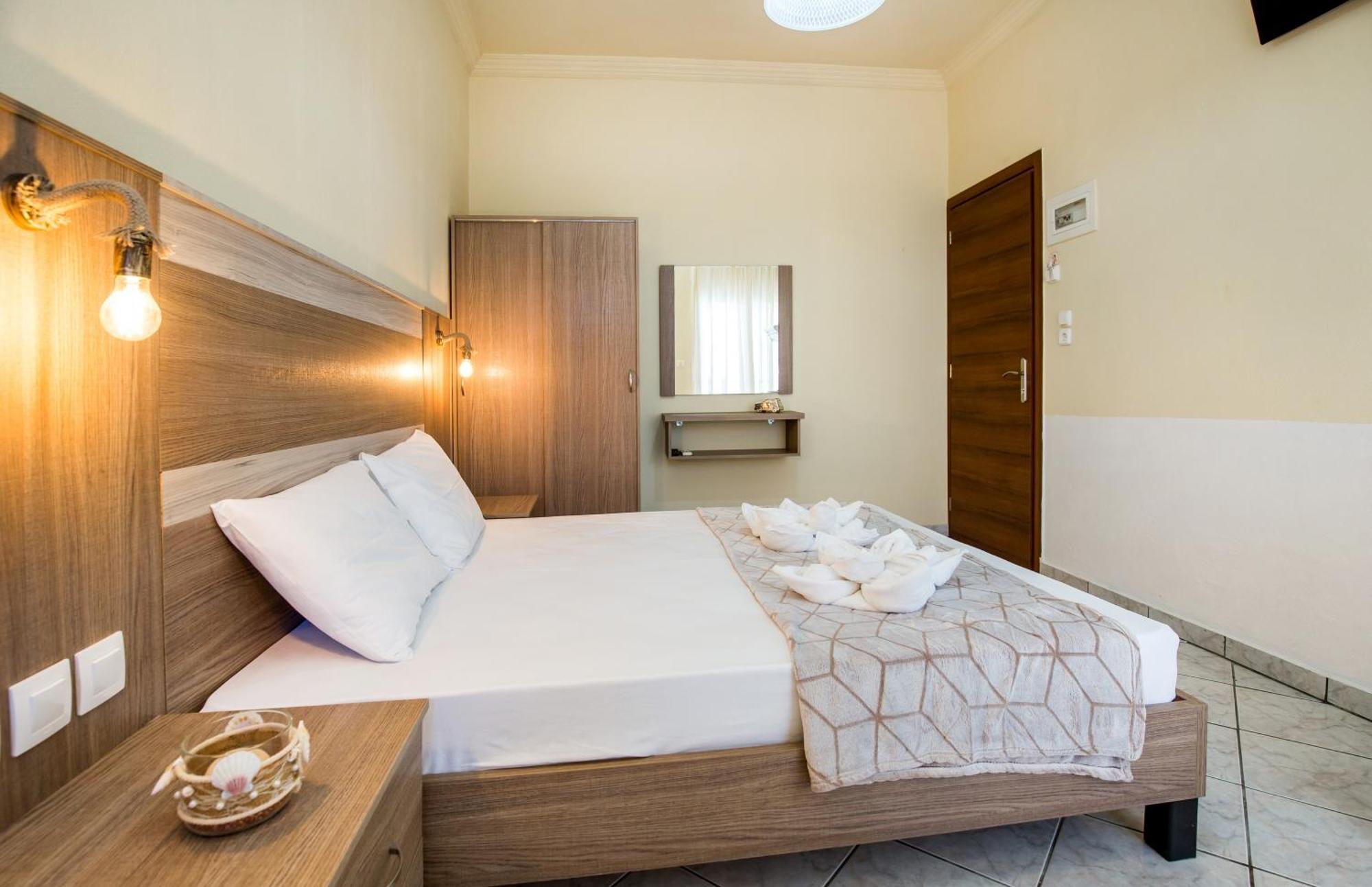 Ianos Apartments Potósz Kültér fotó