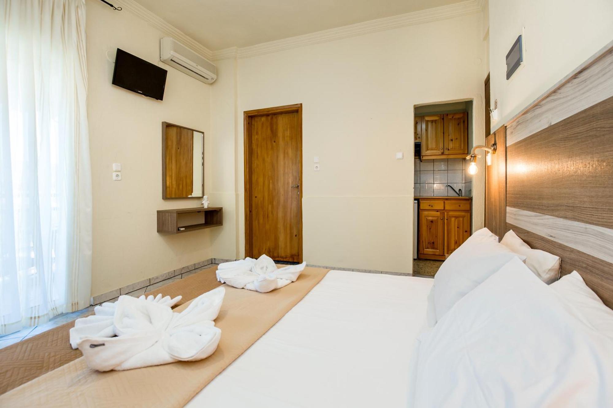 Ianos Apartments Potósz Kültér fotó