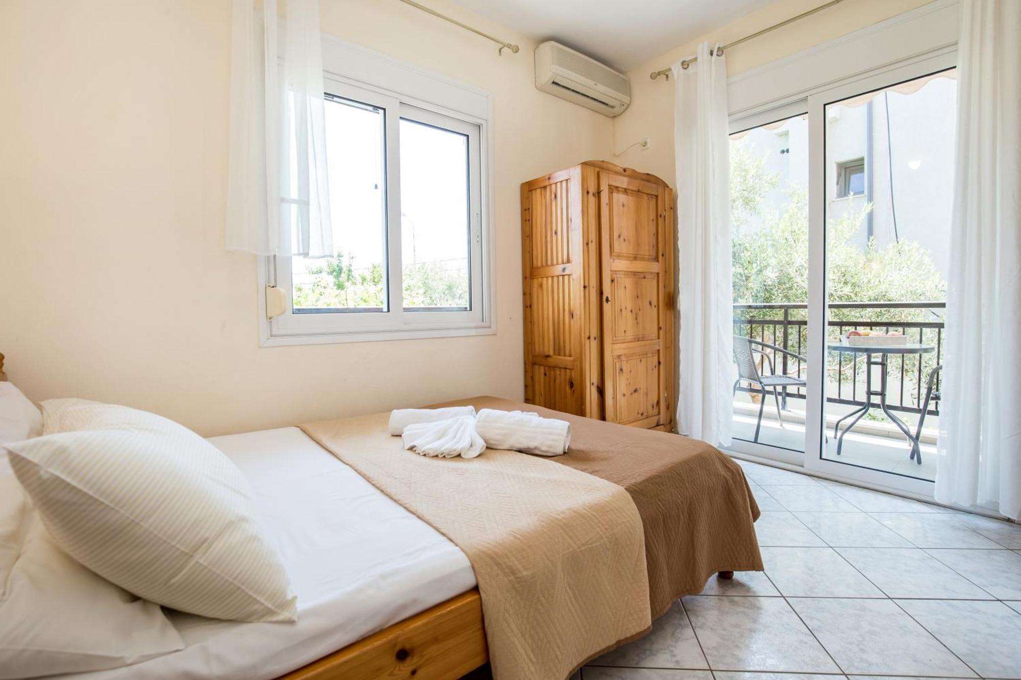 Ianos Apartments Potósz Kültér fotó