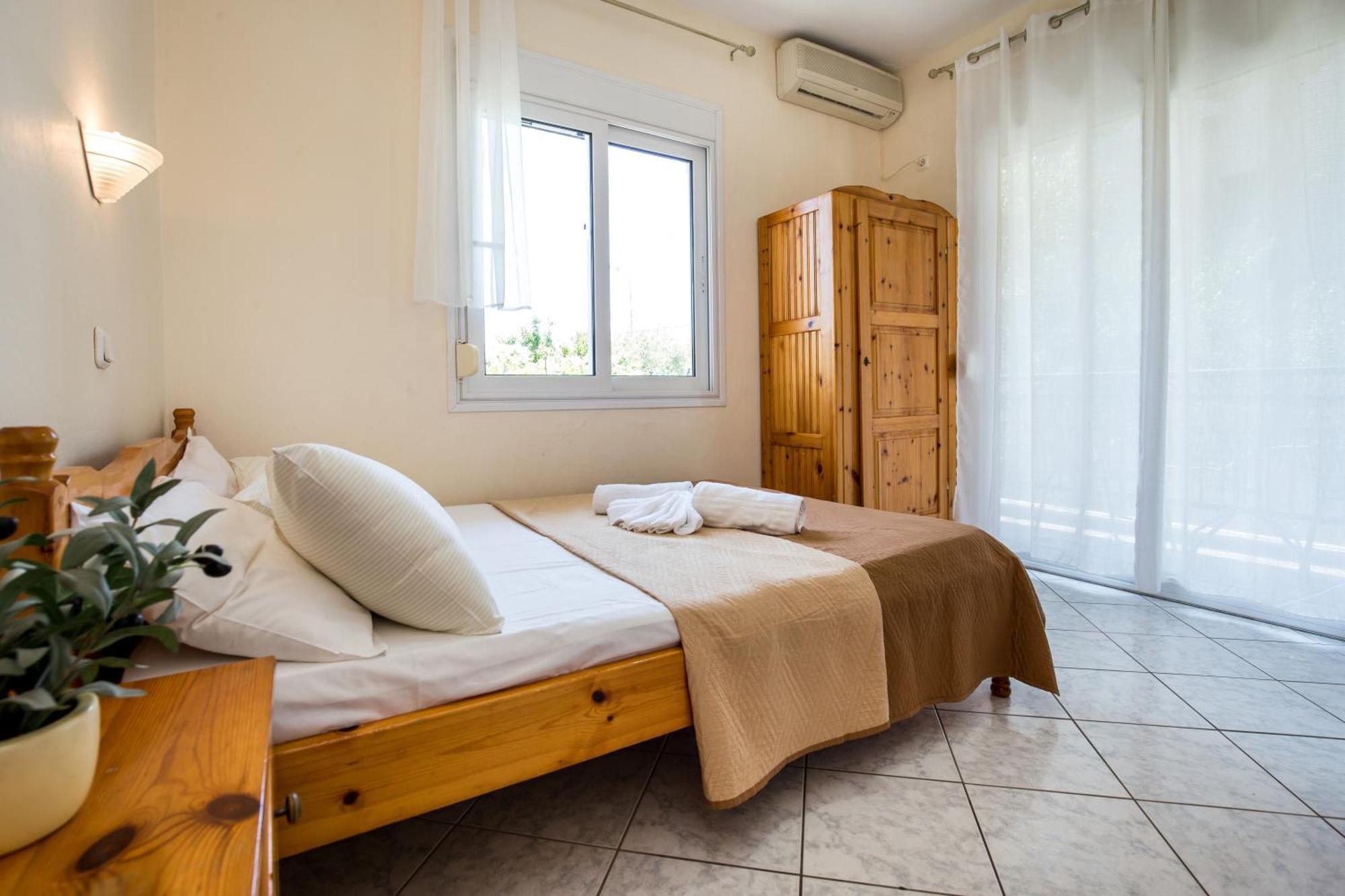 Ianos Apartments Potósz Kültér fotó