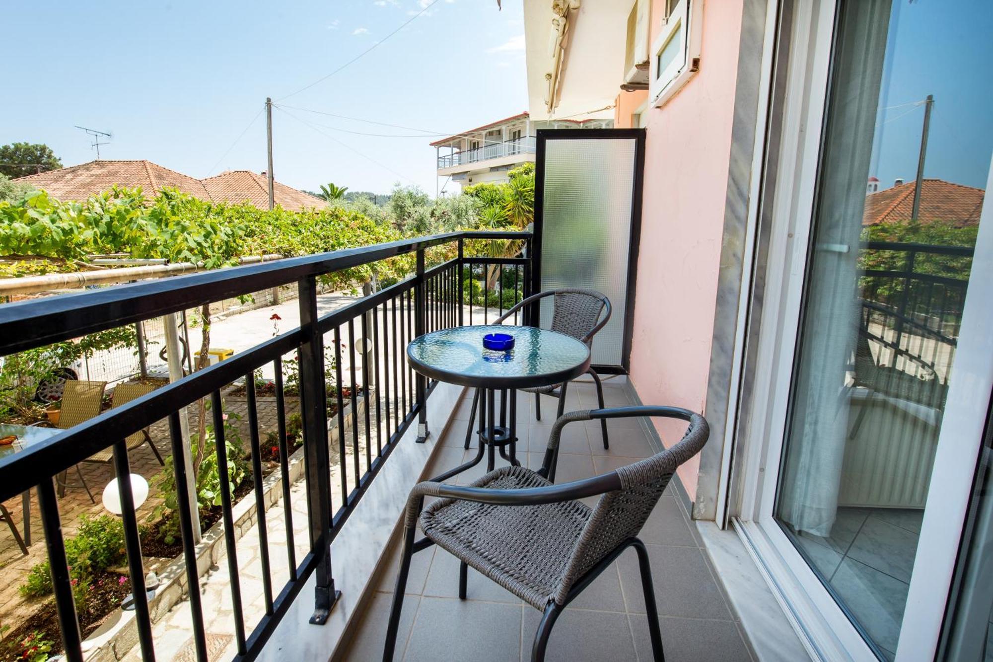 Ianos Apartments Potósz Kültér fotó
