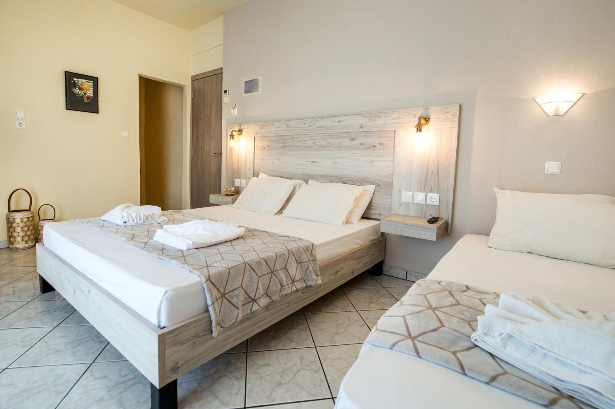Ianos Apartments Potósz Kültér fotó